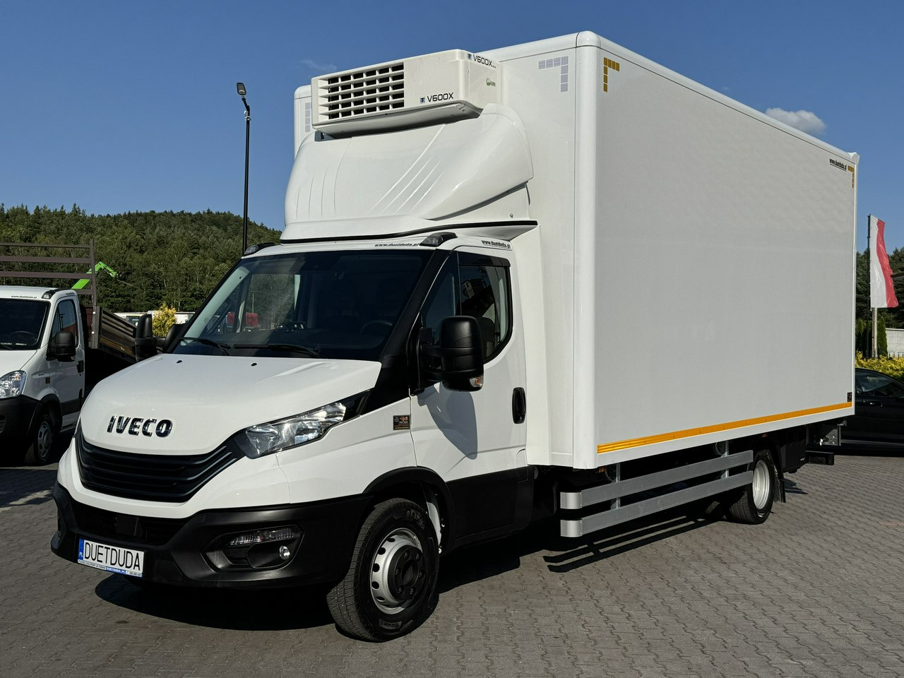 Iveco Daily 72C18 Mroźnia HI-MATIC 14 Euro Palet - الشاحنات الصغيرة المبردة: صور 2 Iveco Daily 72C18 Mroźnia HI-MATIC 14 Euro Palet - الشاحنات الصغيرة المبردة: صور 2