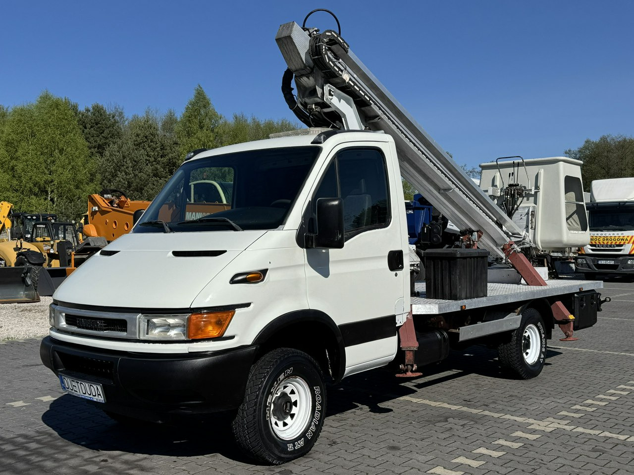 Iveco Daily - مصاعد الازدهار محمولة على شاحنة: صور 3 Iveco Daily - مصاعد الازدهار محمولة على شاحنة: صور 3