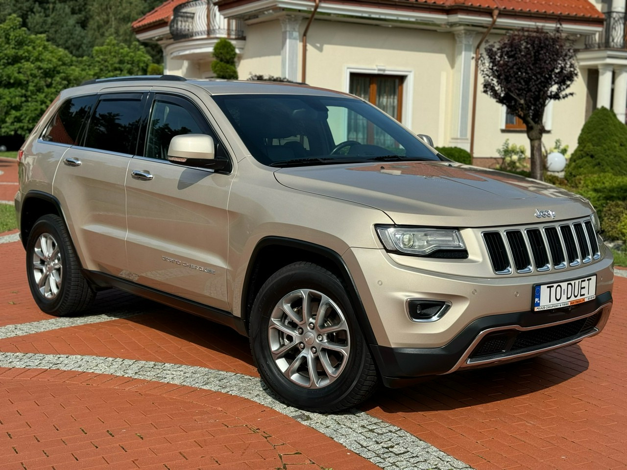 Jeep Grand Cherokee - سيارة دفع رباعي: صور 5 Jeep Grand Cherokee - سيارة دفع رباعي: صور 5