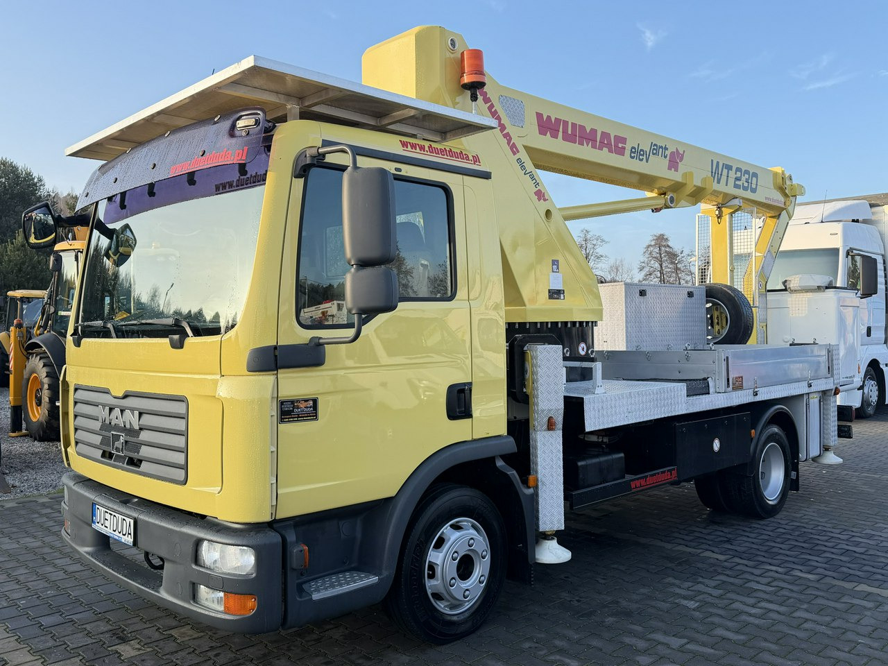 MAN TGL 8.210 Zwyżka WUMAG WT 230 23m w bok 18m podnośnik - مصاعد الازدهار محمولة على شاحنة: صور 4 MAN TGL 8.210 Zwyżka WUMAG WT 230 23m w bok 18m podnośnik - مصاعد الازدهار محمولة على شاحنة: صور 4