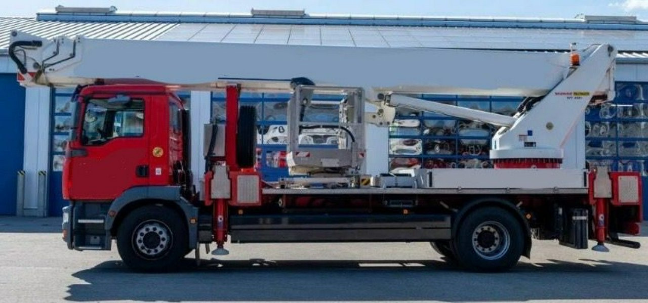 MAN TGM 18.280 Zwyżka WUMAG WT 450 Podnośnik Koszowy - مصاعد الازدهار محمولة على شاحنة: صور 1 MAN TGM 18.280 Zwyżka WUMAG WT 450 Podnośnik Koszowy - مصاعد الازدهار محمولة على شاحنة: صور 1