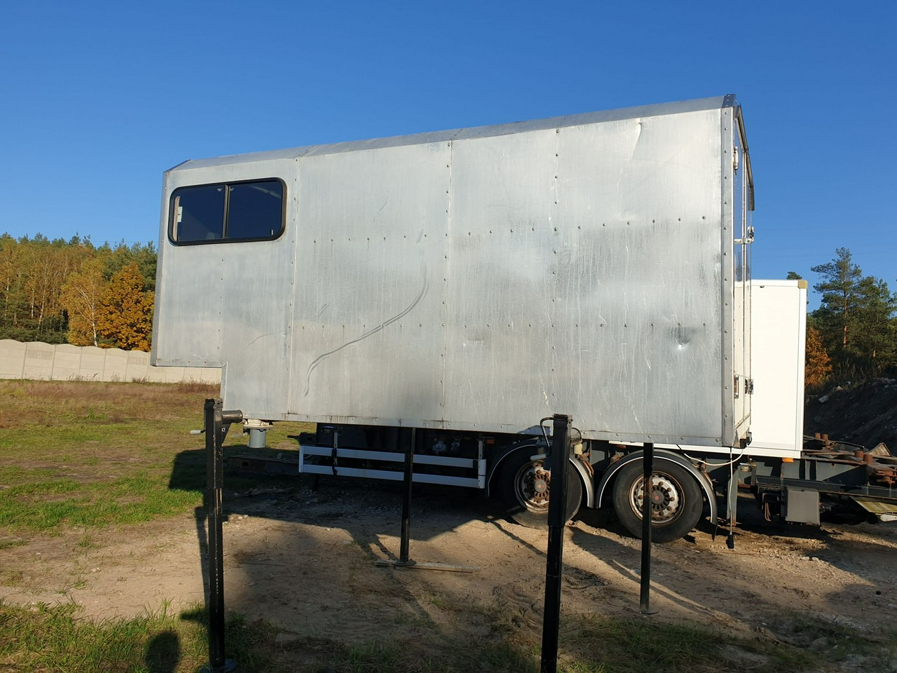Mercedes ATEGO 1221 - بصندوق مغلق: صور 2 Mercedes ATEGO 1221 - بصندوق مغلق: صور 2