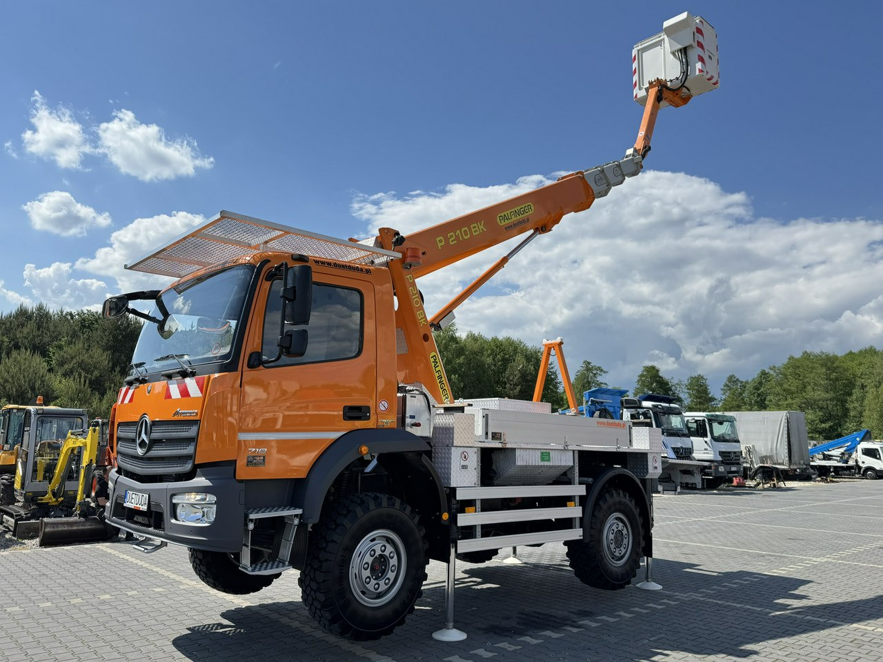 Mercedes Atego 718 E6 4x4 Zwyżka PALFINGER P210 BK Podnośnik Koszowy - مصاعد الازدهار محمولة على شاحنة: صور 3 Mercedes Atego 718 E6 4x4 Zwyżka PALFINGER P210 BK Podnośnik Koszowy - مصاعد الازدهار محمولة على شاحنة: صور 3