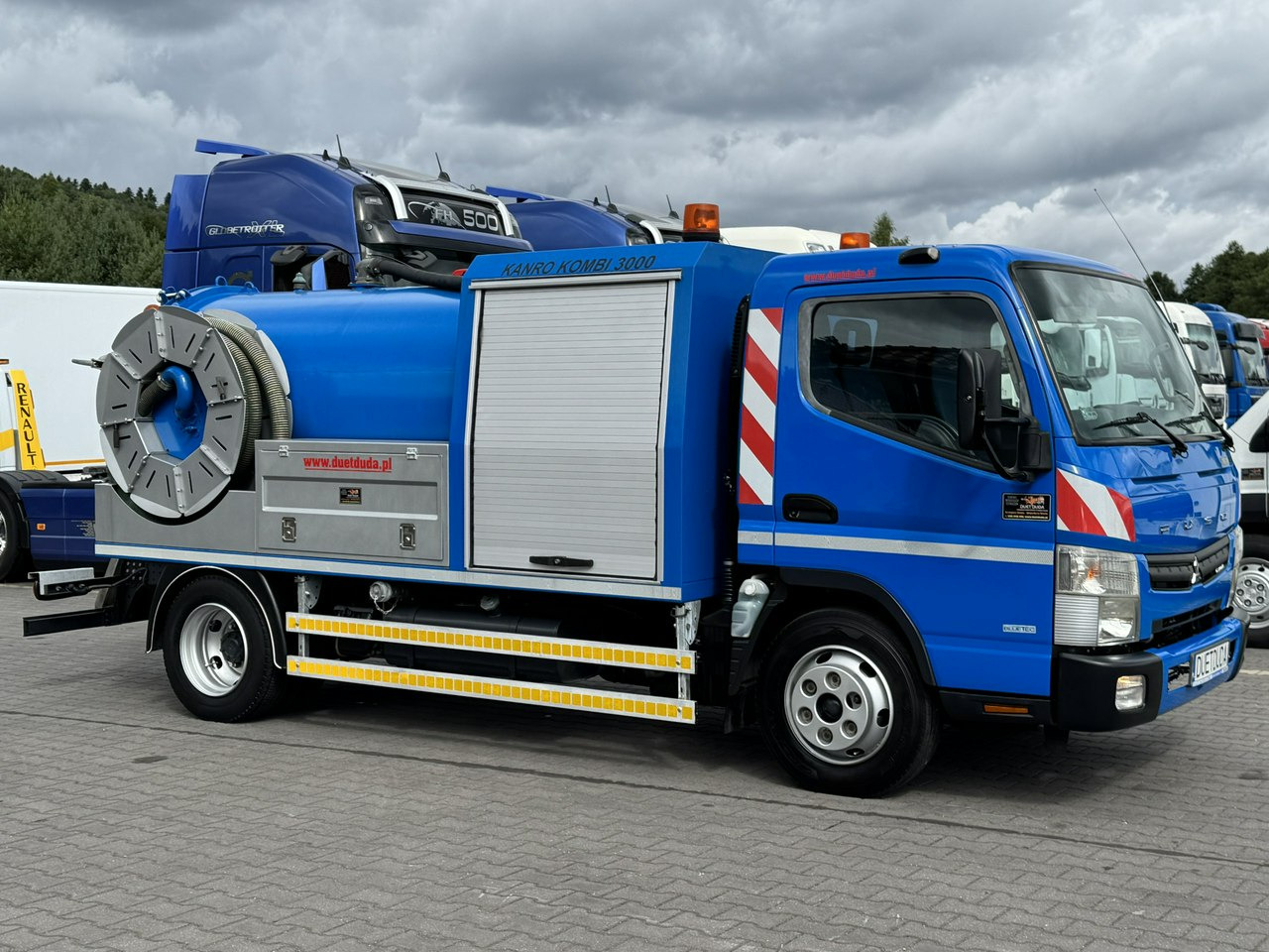 Mitsubishi Canter 7C18 3.0/150 KM Asenizcyjny - فراغ شاحنة: صور 4 Mitsubishi Canter 7C18 3.0/150 KM Asenizcyjny - فراغ شاحنة: صور 4