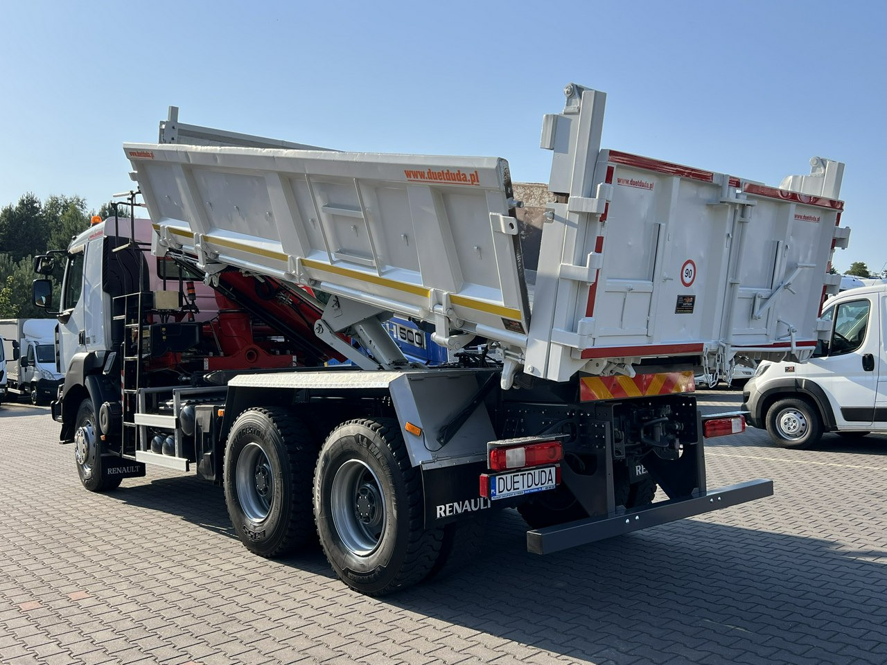 قلابات, شاحنة كرين Renault Kerax 26.390 6x4 Mocny HDS FASSI F170 Sterowanie Radiowe: صور 20 قلابات, شاحنة كرين Renault Kerax 26.390 6x4 Mocny HDS FASSI F170 Sterowanie Radiowe: صور 20