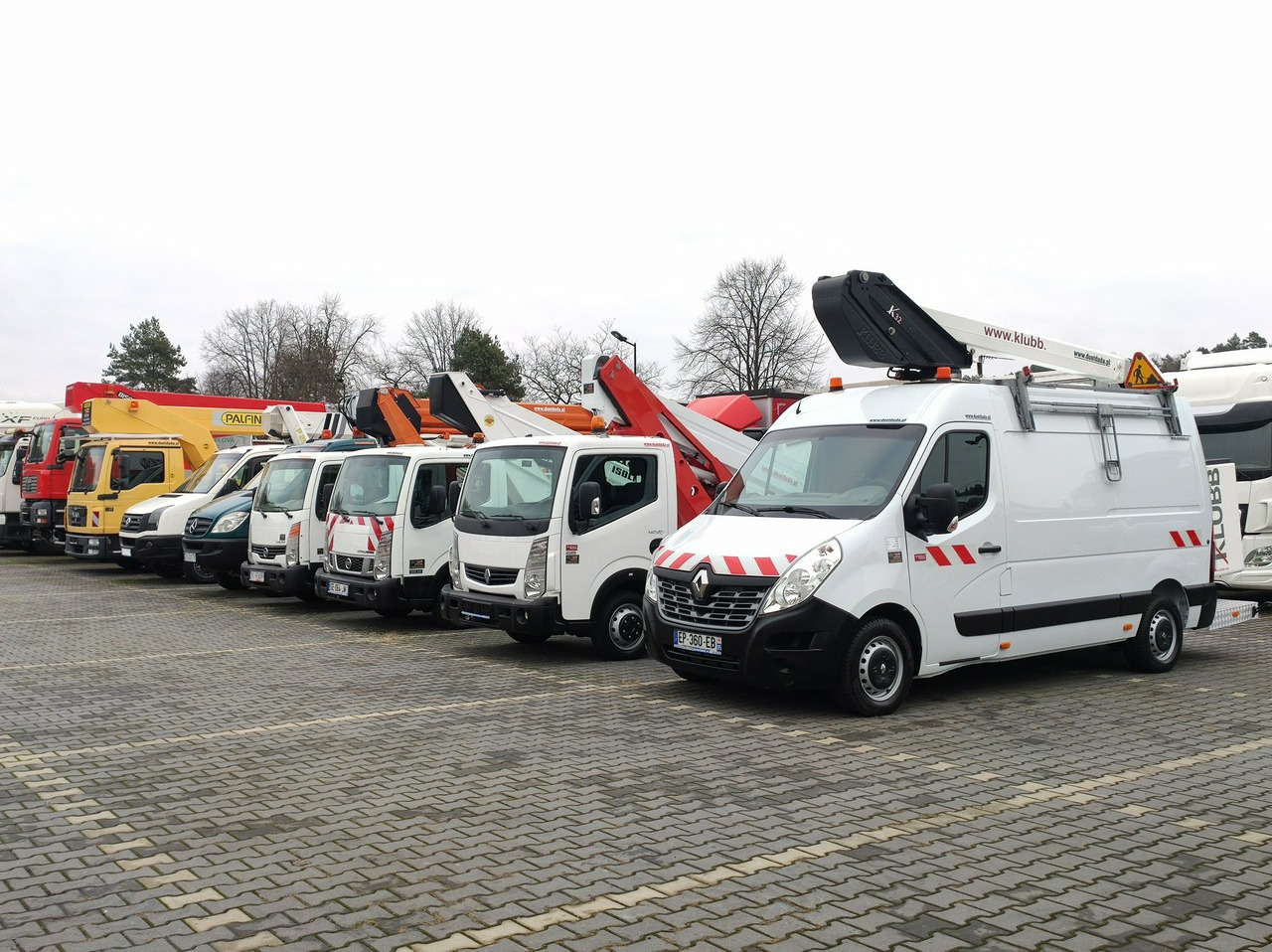 Renault Master - مصاعد الازدهار محمولة على شاحنة: صور 1 Renault Master - مصاعد الازدهار محمولة على شاحنة: صور 1