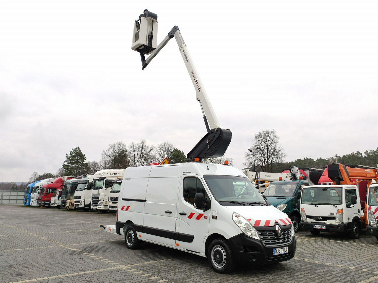 Renault Master - مصاعد الازدهار محمولة على شاحنة: صور 3 Renault Master - مصاعد الازدهار محمولة على شاحنة: صور 3