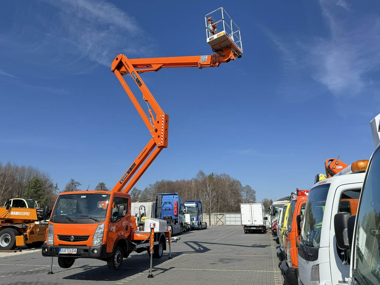 Renault Maxity - مصاعد الازدهار محمولة على شاحنة: صور 5 Renault Maxity - مصاعد الازدهار محمولة على شاحنة: صور 5