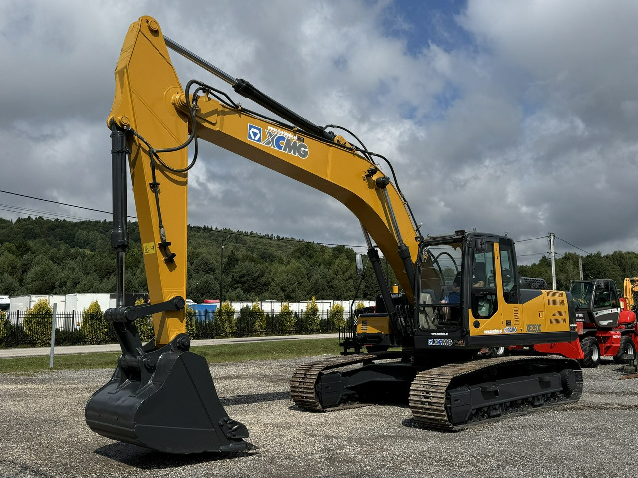 XCMG XE 250C 25ton Bez DPF i Adblue Stan Jak Nowy - حفارات زحافة: صور 3 XCMG XE 250C 25ton Bez DPF i Adblue Stan Jak Nowy - حفارات زحافة: صور 3