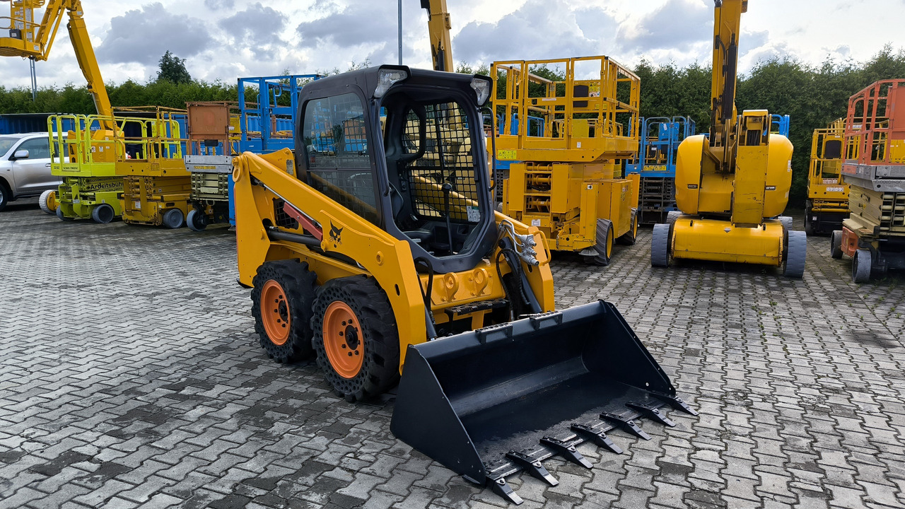 BOBCAT S450 - شيول صغير: صور 1 BOBCAT S450 - شيول صغير: صور 1