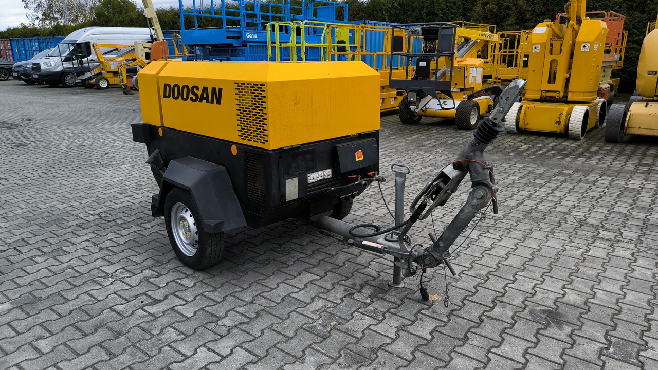 DOOSAN 741 - ضاغط الهواء: صور 2 DOOSAN 741 - ضاغط الهواء: صور 2