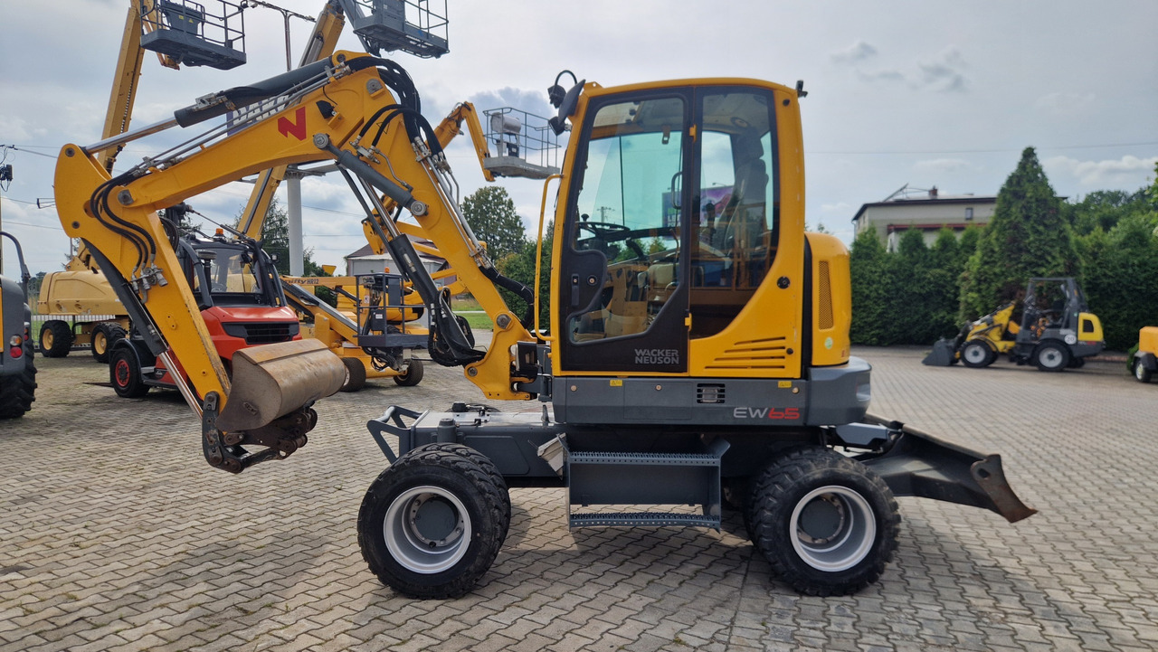 WACKER NEUSON EW65 - حفارة على عجلات: صور 1 WACKER NEUSON EW65 - حفارة على عجلات: صور 1