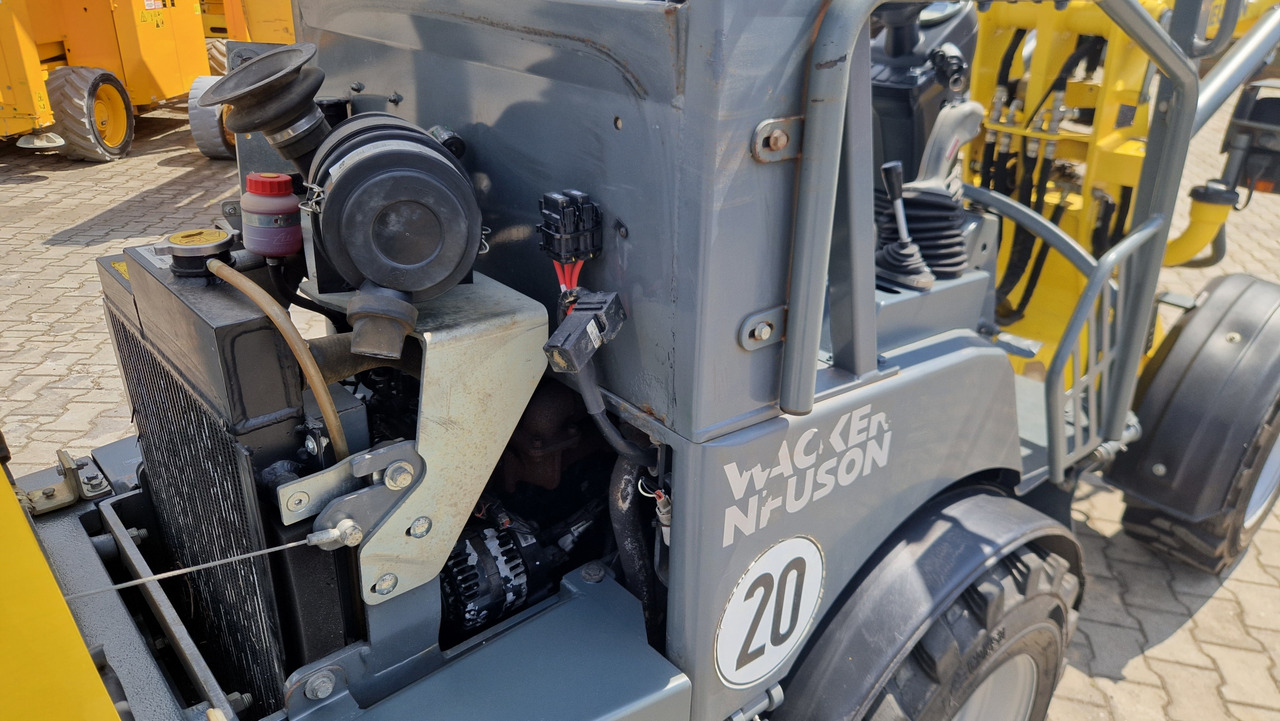 اللودر بعجل WACKER NEUSON WL 25: صور 13
