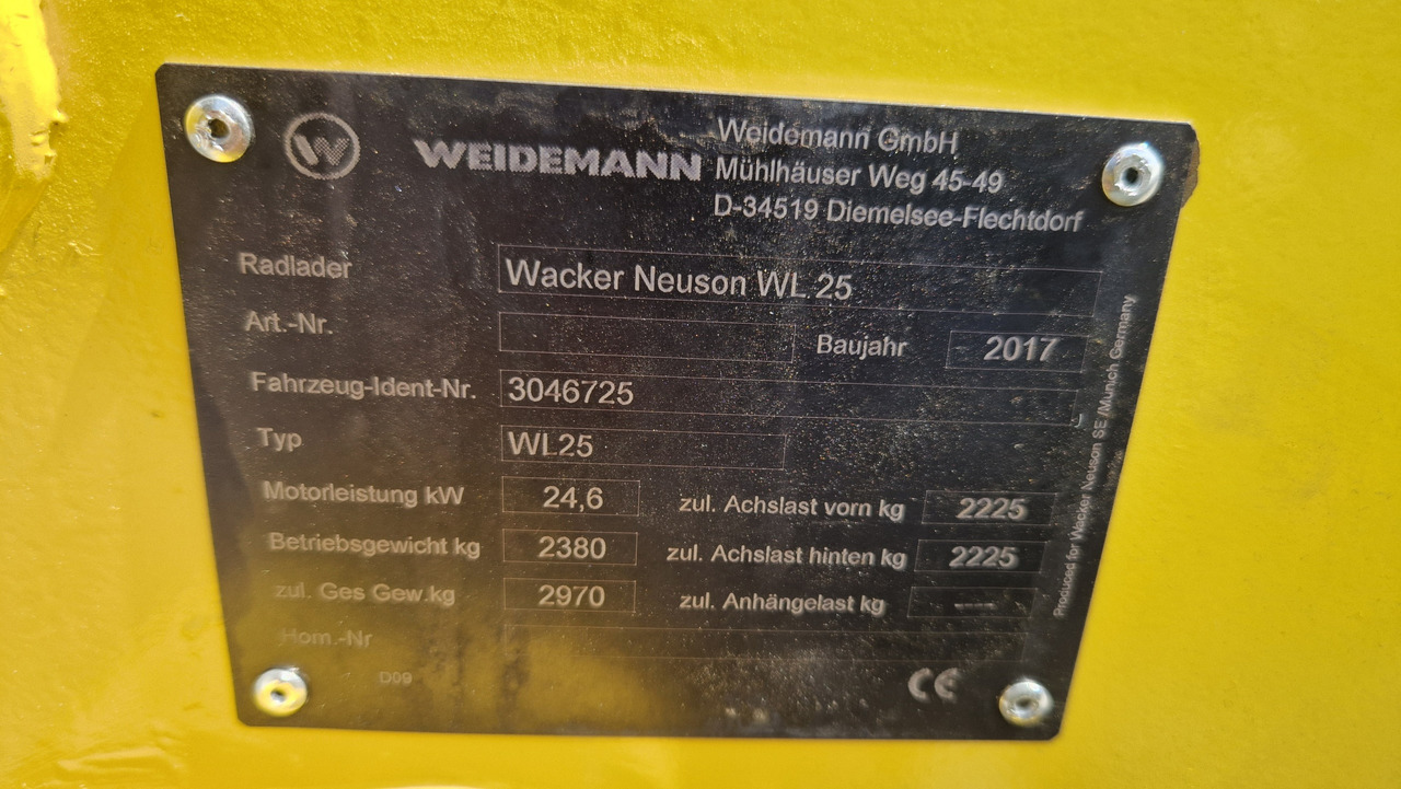 اللودر بعجل WACKER NEUSON WL 25: صور 11