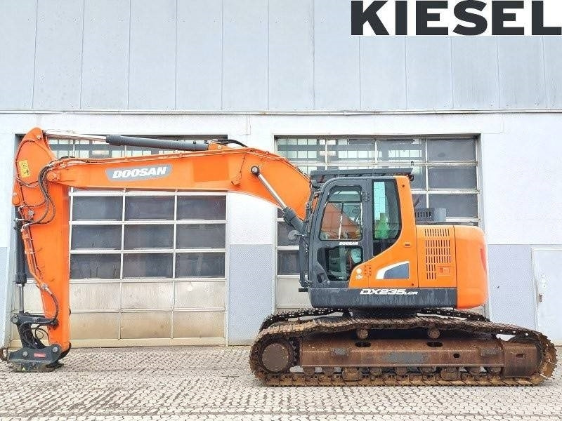 Doosan DX 235 LCR-5 - حفارات زحافة: صور 1 Doosan DX 235 LCR-5 - حفارات زحافة: صور 1