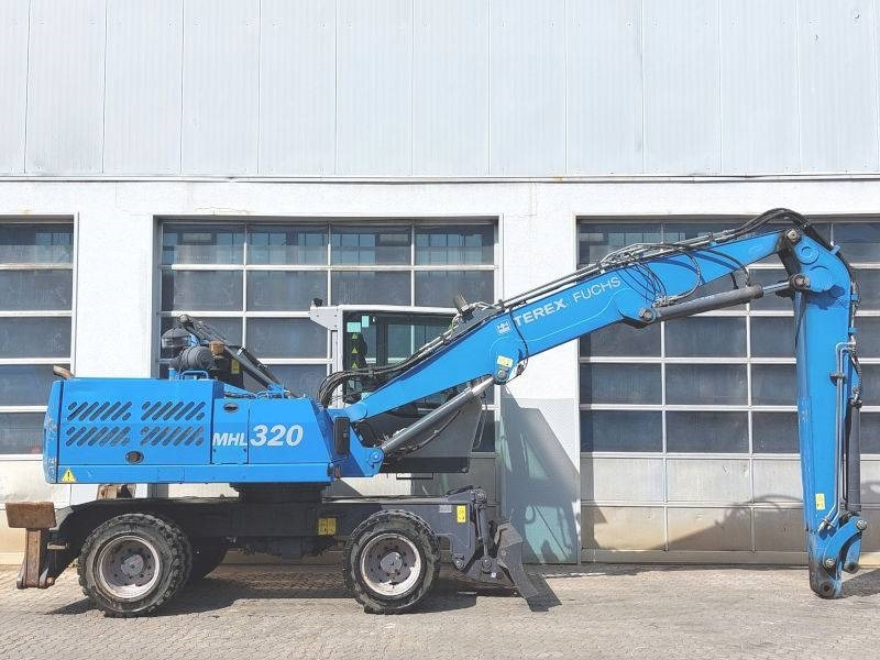 Fuchs MHL 320 D - حفارة النقل والشحن: صور 5 Fuchs MHL 320 D - حفارة النقل والشحن: صور 5
