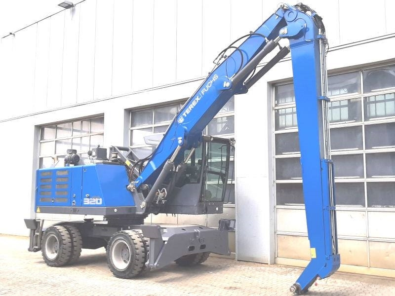 Fuchs MHL 320 F - حفارة النقل والشحن: صور 4 Fuchs MHL 320 F - حفارة النقل والشحن: صور 4