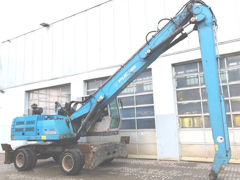 Fuchs MHL 335 E - حفارة النقل والشحن: صور 4 Fuchs MHL 335 E - حفارة النقل والشحن: صور 4