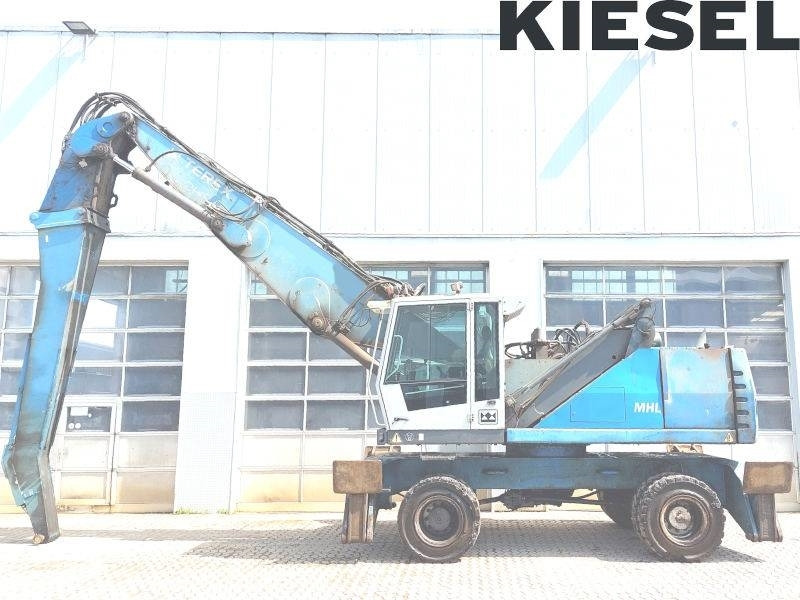 Fuchs MHL 350 D FQC - حفارة النقل والشحن: صور 1 Fuchs MHL 350 D FQC - حفارة النقل والشحن: صور 1