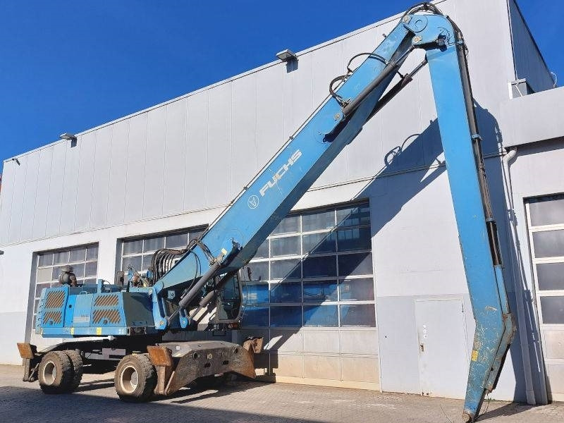 Fuchs MHL 350 E - حفارة النقل والشحن: صور 4 Fuchs MHL 350 E - حفارة النقل والشحن: صور 4