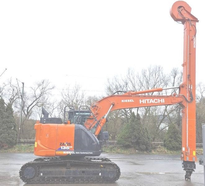 Hitachi ZX 135 US-6 Teledipper - حفارات زحافة: صور 5 Hitachi ZX 135 US-6 Teledipper - حفارات زحافة: صور 5