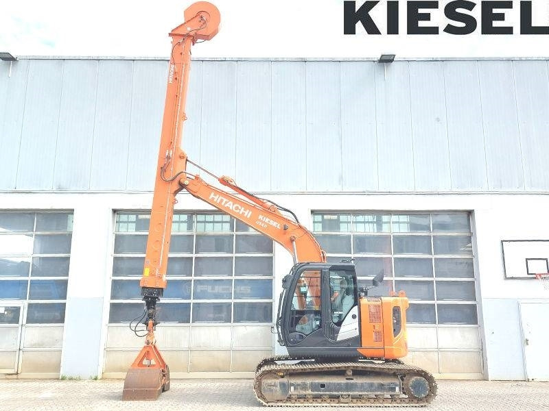 Hitachi ZX 135 US-6 Teledipper - حفارات زحافة: صور 1 Hitachi ZX 135 US-6 Teledipper - حفارات زحافة: صور 1