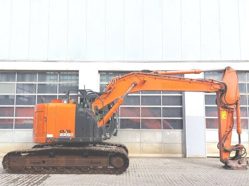 Hitachi ZX 225 US LC-6 - حفارات زحافة: صور 5 Hitachi ZX 225 US LC-6 - حفارات زحافة: صور 5
