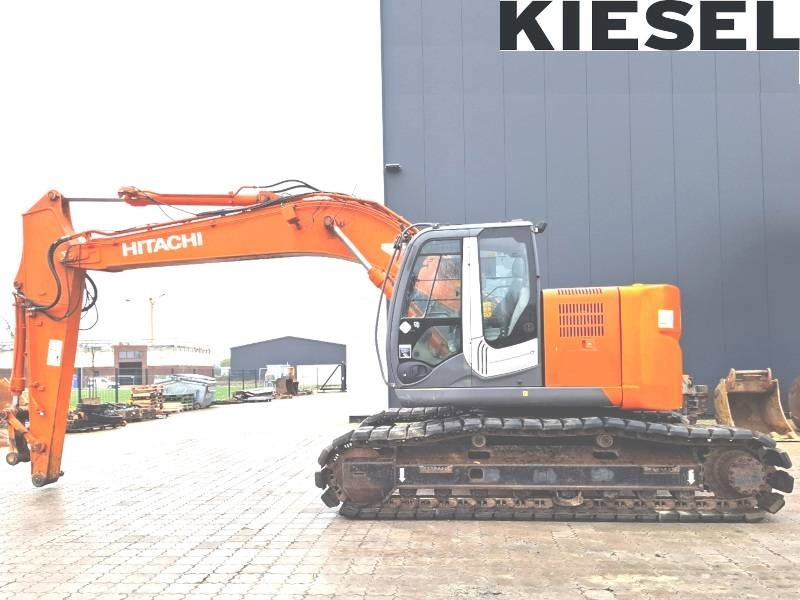 Hitachi ZX 225 USLC-3 - حفارات زحافة: صور 1 Hitachi ZX 225 USLC-3 - حفارات زحافة: صور 1
