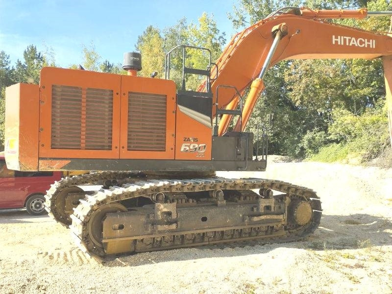 Hitachi ZX 690 LCH-7 - حفارات زحافة: صور 5 Hitachi ZX 690 LCH-7 - حفارات زحافة: صور 5