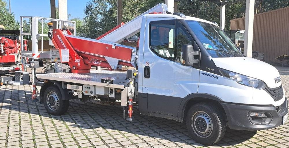 Iveco Multitel MX210 Arbeitsbühne - مصاعد الازدهار محمولة على شاحنة: صور 2 Iveco Multitel MX210 Arbeitsbühne - مصاعد الازدهار محمولة على شاحنة: صور 2