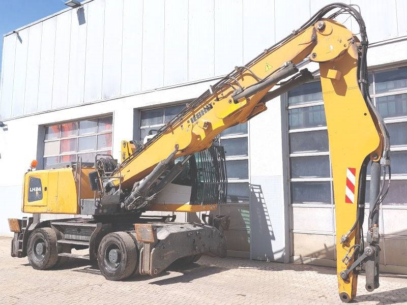 Liebherr LH 24 - حفارة النقل والشحن: صور 4 Liebherr LH 24 - حفارة النقل والشحن: صور 4