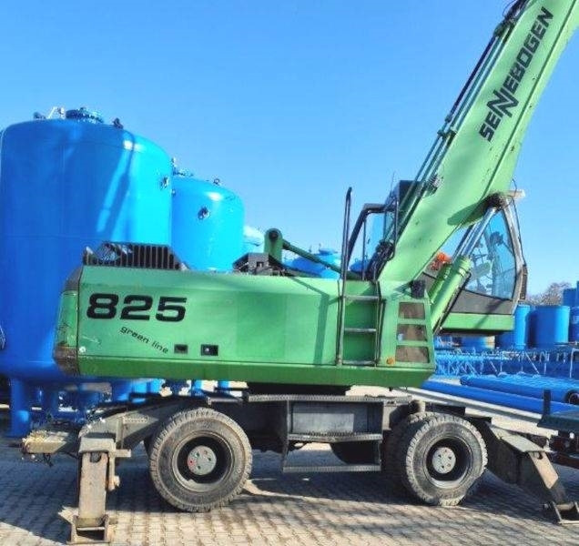 Sennebogen 825 - حفارة النقل والشحن: صور 5 Sennebogen 825 - حفارة النقل والشحن: صور 5