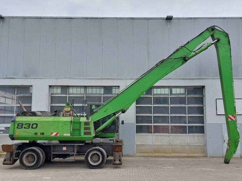 Sennebogen 830 - حفارة النقل والشحن: صور 5 Sennebogen 830 - حفارة النقل والشحن: صور 5