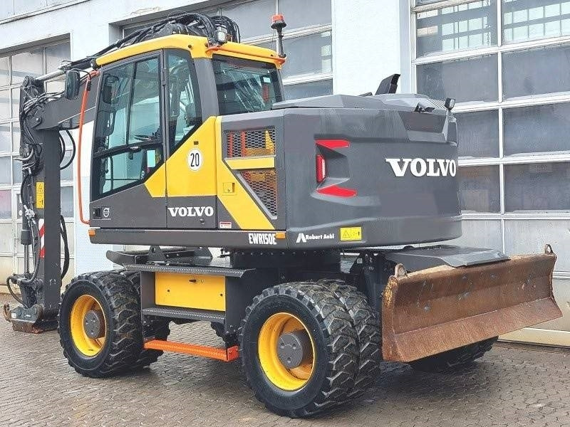 Volvo EWR 150 E - حفارة على عجلات: صور 3 Volvo EWR 150 E - حفارة على عجلات: صور 3