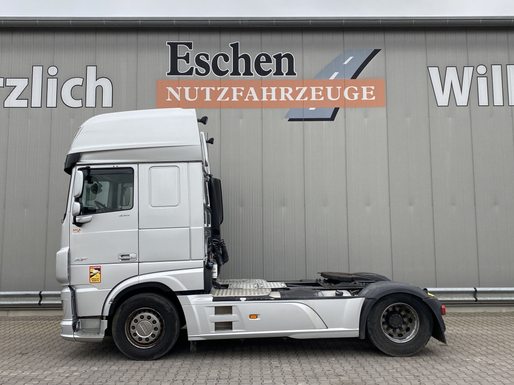 DAF XF 530 FT - شاحنة جرار: صور 2 DAF XF 530 FT - شاحنة جرار: صور 2