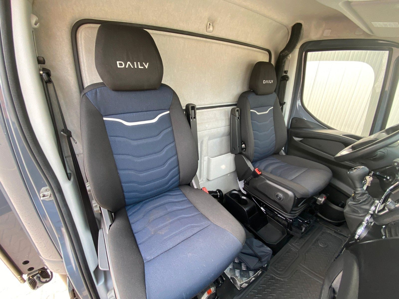 الشاحنات الصغيرة ستائر Iveco Daily Hi-Matic 70 C 21 Topsleeper | LBW 1,00to.: صور 12