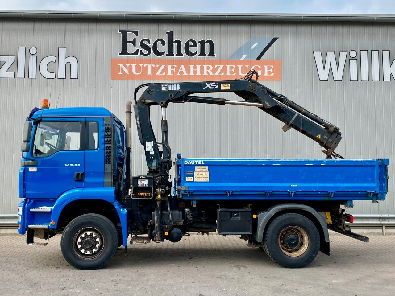 MAN TGA 18.360 4x4H BL*HIAB 122 BS-2*Dautel 3-Seiten MAN TGA 18.360 4x4H BL*HIAB 122 BS-2*Dautel 3-Seiten - قلابات, شاحنة كرين: صور 3 MAN TGA 18.360 4x4H BL*HIAB 122 BS-2*Dautel 3-Seiten MAN TGA 18.360 4x4H BL*HIAB 122 BS-2*Dautel 3-Seiten - قلابات, شاحنة كرين: صور 3