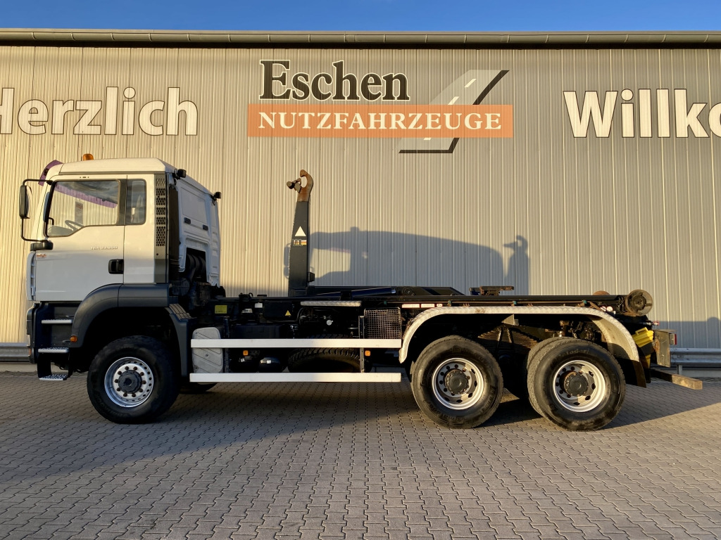 MAN TGA 33.390 6x6 BB - شاحنة ذات الخطاف: صور 3 MAN TGA 33.390 6x6 BB - شاحنة ذات الخطاف: صور 3