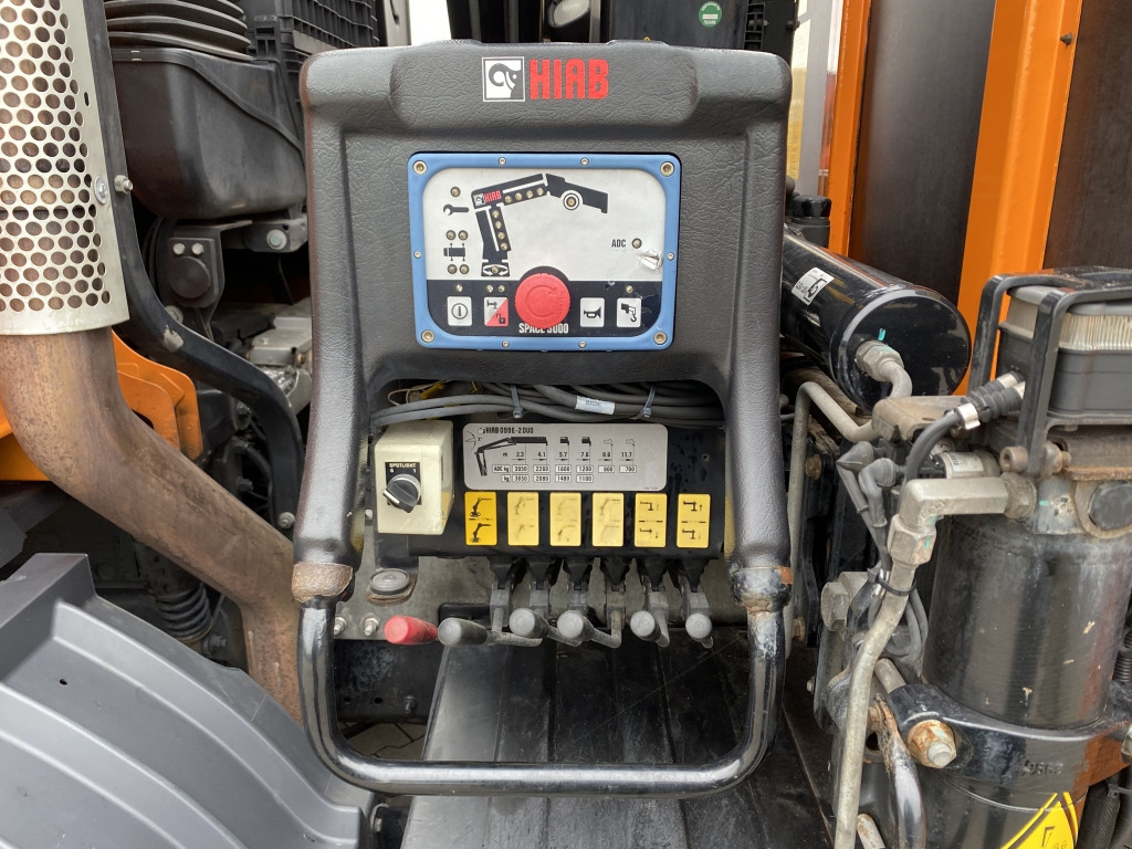 MAN TGM 15.290 4x2 BL / HIAB Faltkran - شاحنات مسطحة, شاحنة كرين: صور 2 MAN TGM 15.290 4x2 BL / HIAB Faltkran - شاحنات مسطحة, شاحنة كرين: صور 2