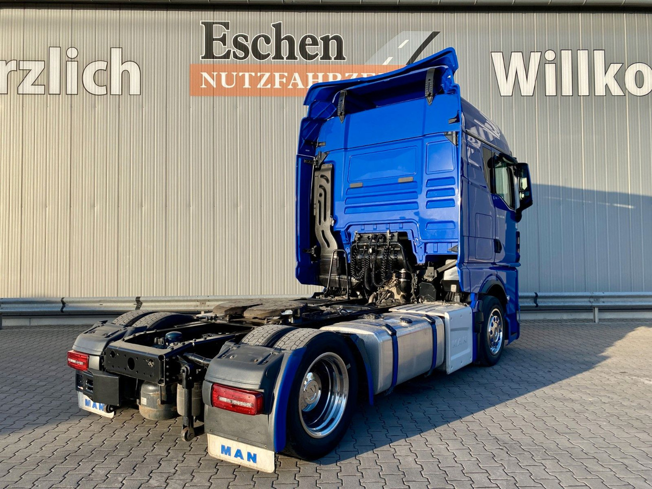 MAN TGX 18.510 |TG3*GM-Kabine*Retarder*ACC*Navi*1.Hd - شاحنة جرار: صور 5 MAN TGX 18.510 |TG3*GM-Kabine*Retarder*ACC*Navi*1.Hd - شاحنة جرار: صور 5