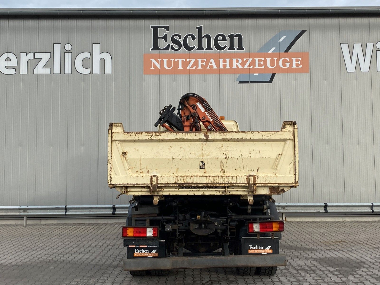 Mercedes-Benz 1833 4x4 Axor | Atlas 105.2-A2*Funk*AHK*3 Sitze - قلابات, شاحنة كرين: صور 5 Mercedes-Benz 1833 4x4 Axor | Atlas 105.2-A2*Funk*AHK*3 Sitze - قلابات, شاحنة كرين: صور 5