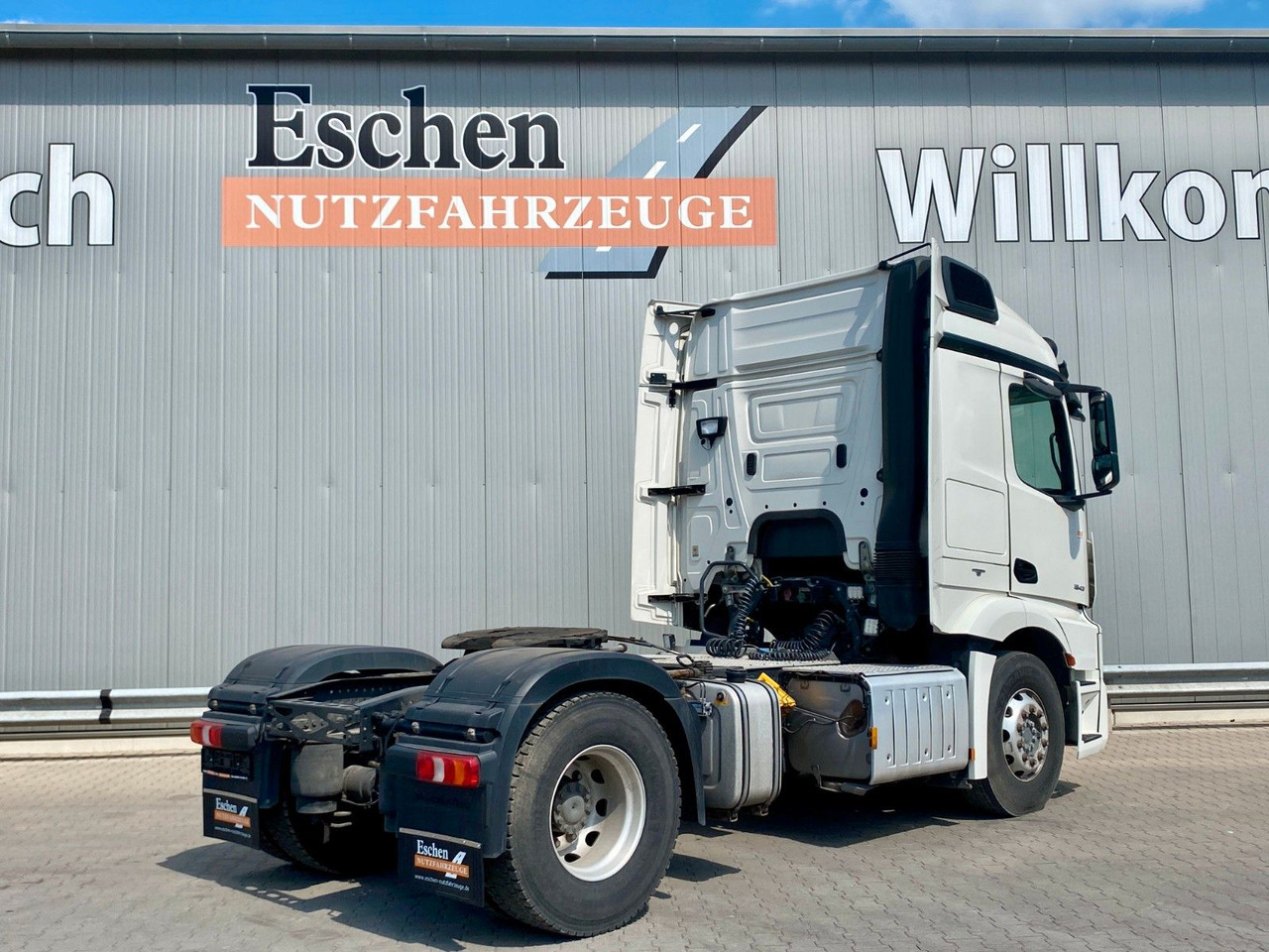Mercedes-Benz 1843 LS Actros | Kipphydraulik*1.Hand*Alufelgen - شاحنة جرار: صور 5 Mercedes-Benz 1843 LS Actros | Kipphydraulik*1.Hand*Alufelgen - شاحنة جرار: صور 5