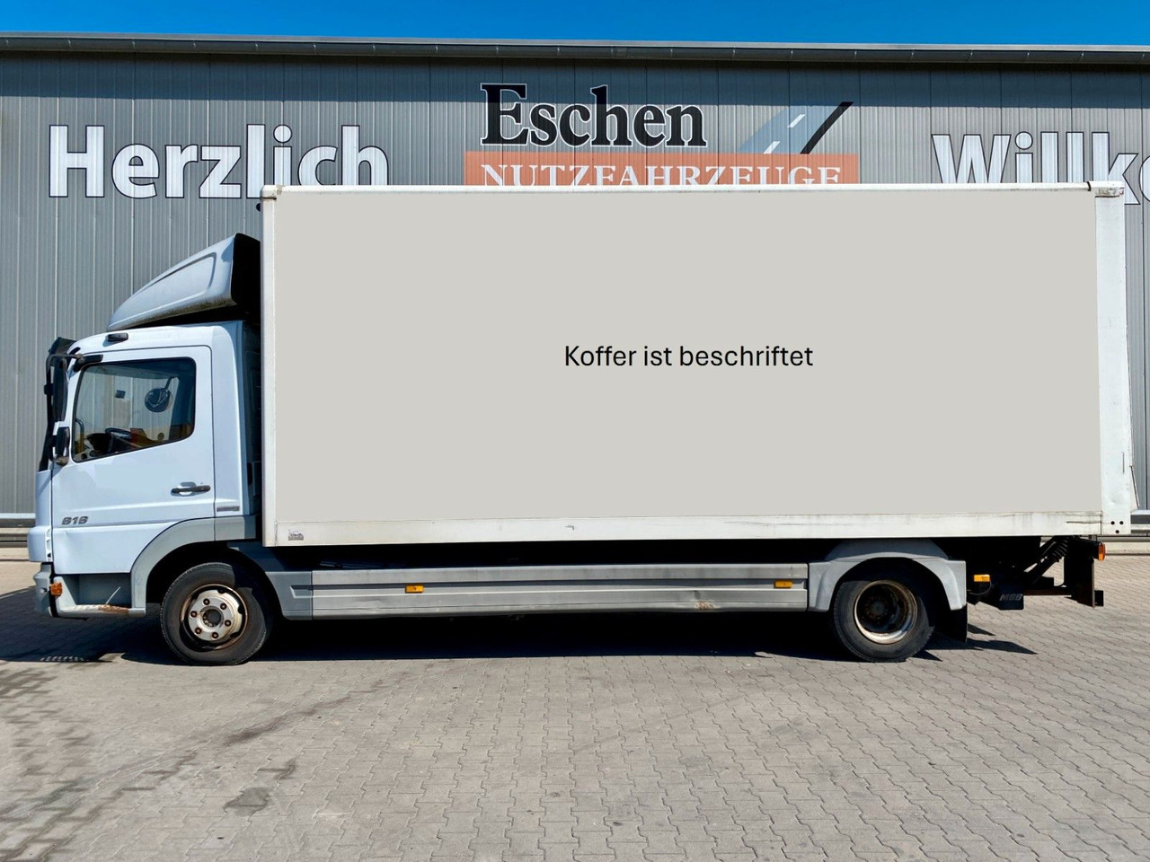 Mercedes-Benz 818 Atego | MBB LBW 1,00to.*3x Sitze*AHK*Teppich - الشاحنات الصغيرة صندوق مغلق: صور 2 Mercedes-Benz 818 Atego | MBB LBW 1,00to.*3x Sitze*AHK*Teppich - الشاحنات الصغيرة صندوق مغلق: صور 2