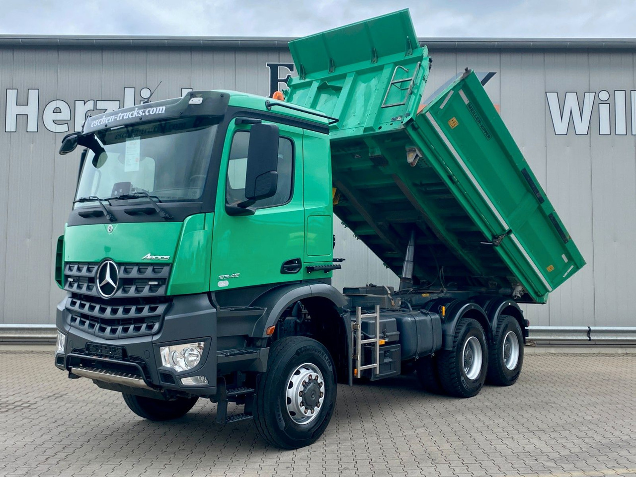 Mercedes-Benz Arocs 3345 6x6 | MEILLER*Bordmatik*Blatt*AHK+Oel - قلابات: صور 2 Mercedes-Benz Arocs 3345 6x6 | MEILLER*Bordmatik*Blatt*AHK+Oel - قلابات: صور 2