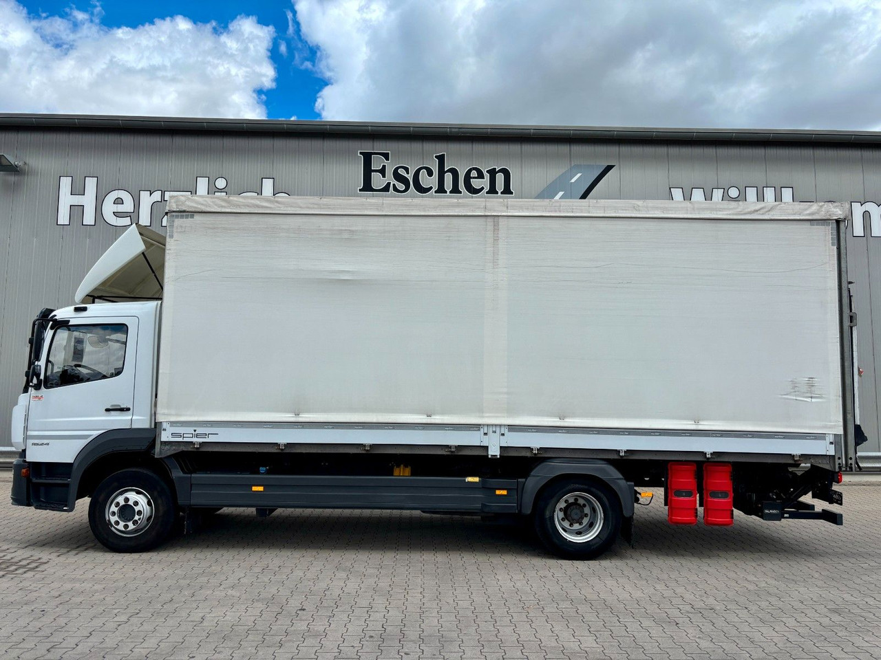 Mercedes-Benz Atego 1624 I 2,66m Höhe*Pritsche*Plane*LBW*AHK - شاحنة ستارة: صور 2 Mercedes-Benz Atego 1624 I 2,66m Höhe*Pritsche*Plane*LBW*AHK - شاحنة ستارة: صور 2