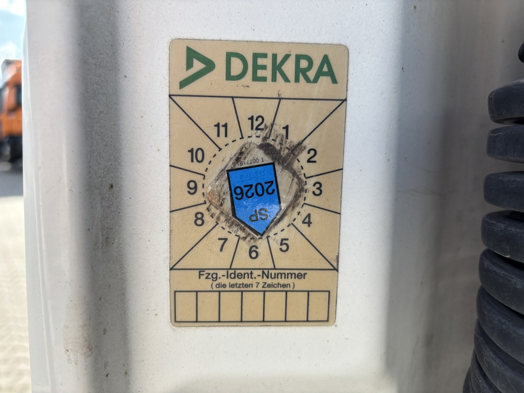 Volvo FM 6x2 Abrollkipper - شاحنة ذات الخطاف: صور 5 Volvo FM 6x2 Abrollkipper - شاحنة ذات الخطاف: صور 5