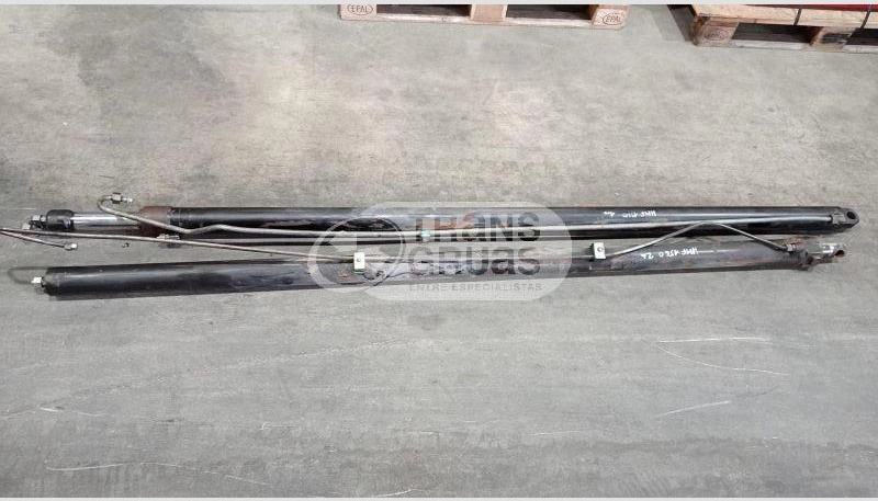 Grúa HMF 1563 K2 solo para recambios - ونش كرين - شاحنة: صور 3 Grúa HMF 1563 K2 solo para recambios - ونش كرين - شاحنة: صور 3