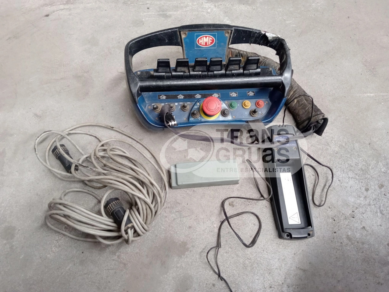 Grúa HMF 4220 K4 - ونش كرين - شاحنة: صور 5 Grúa HMF 4220 K4 - ونش كرين - شاحنة: صور 5