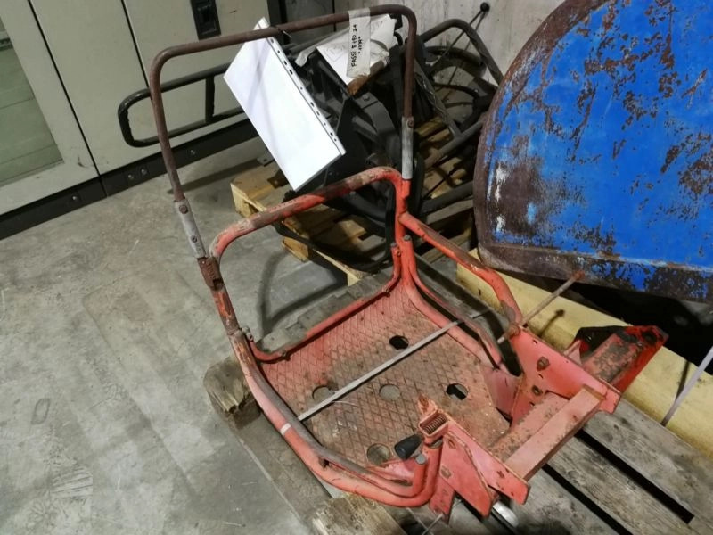 KIT SOPORTE ASIENTO EN COLUMNA FASSI - مقاعد السيارات - الرافعة: صور 2 KIT SOPORTE ASIENTO EN COLUMNA FASSI - مقاعد السيارات - الرافعة: صور 2