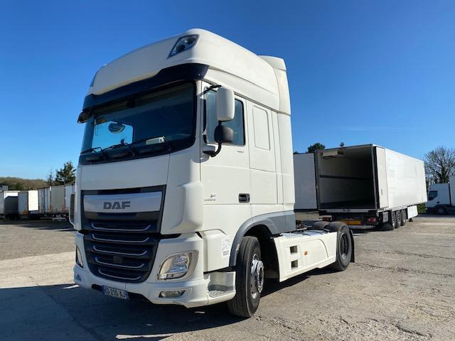 DAF XF 460 - شاحنة جرار: صور 1 DAF XF 460 - شاحنة جرار: صور 1